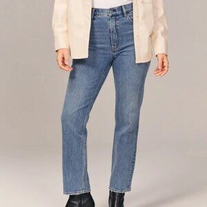 Curve Love Ultra High Rise Ankle Straight Jean
